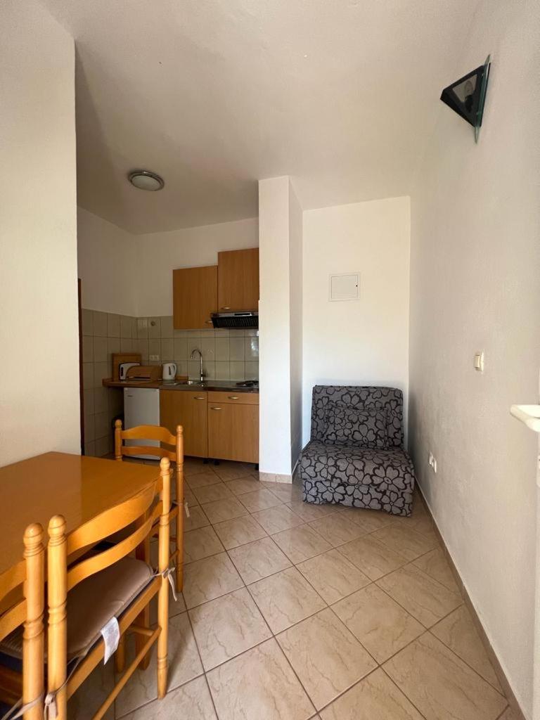 Apartments Paulina Трогір Екстер'єр фото