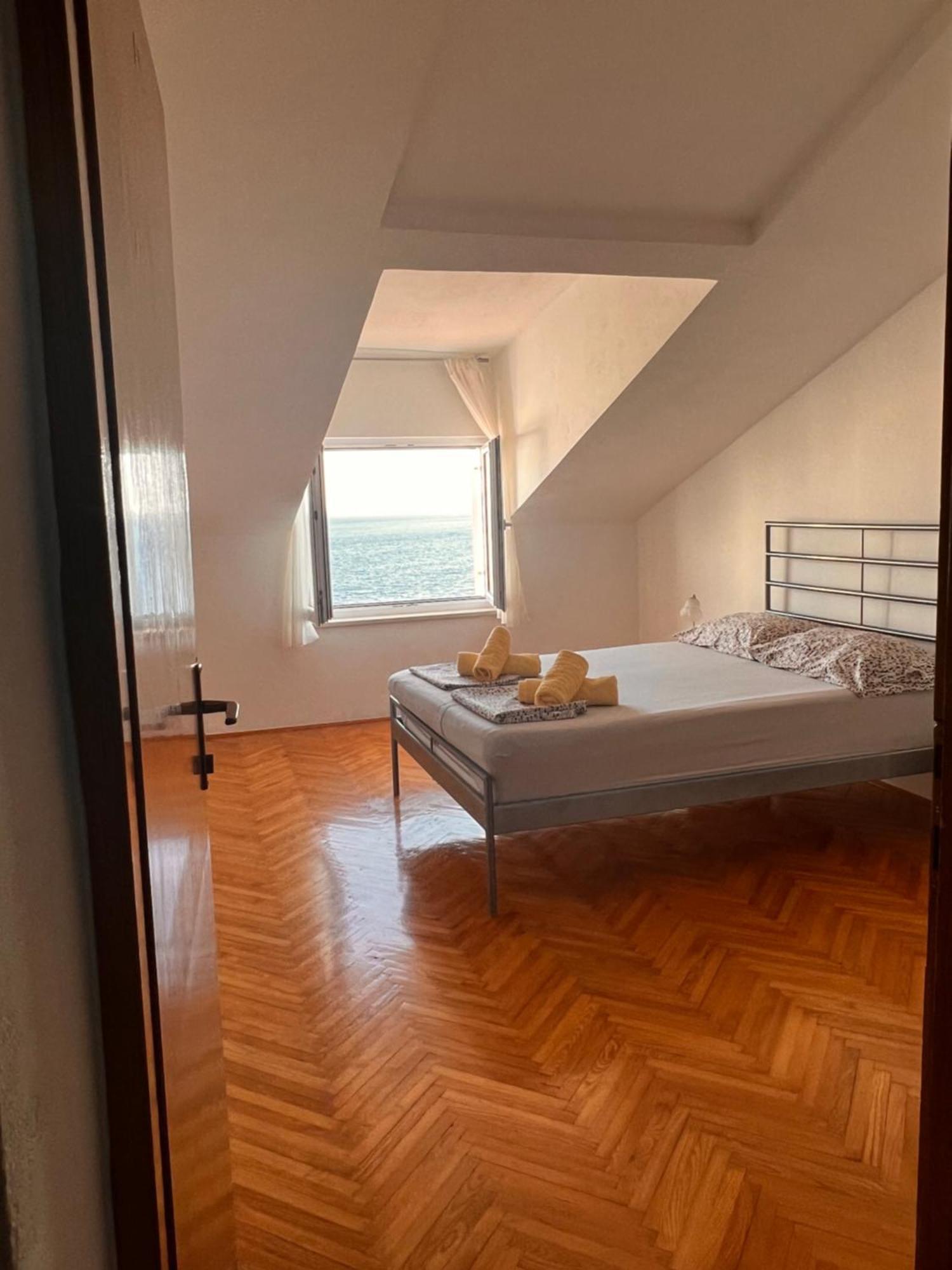 Apartments Paulina Трогір Екстер'єр фото